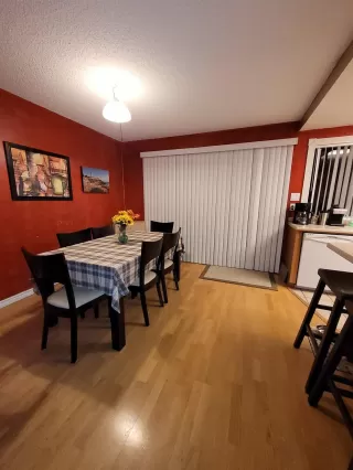 Photo #5: 20070060 Listing 