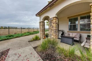 Photo #1: 20070228 Listing