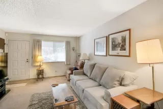 Photo #6: 20070243 Listing