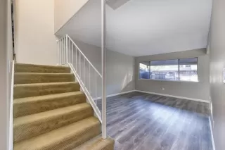 Photo #6: 20070521 Listing 