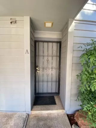 Photo #2: 20070729 Listing