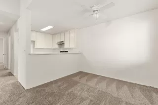 Photo #6: 20070939 Listing