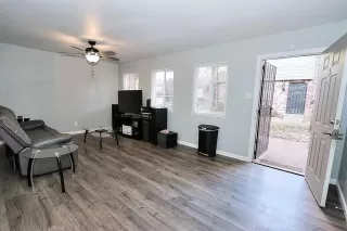 Photo #2: 20070940 Listing 