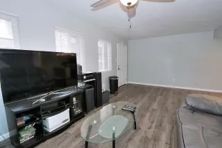 Photo #5: 20070940 Listing 