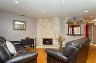 Photo #6: 20070985 Listing