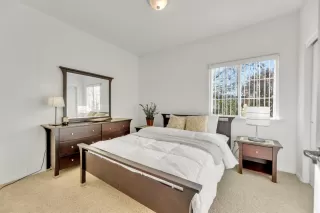 Photo #5: 20071298 Listing