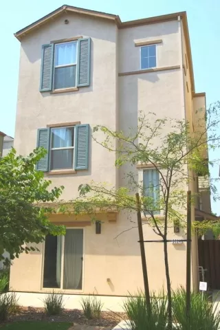 Photo #1: 20071455 Listing