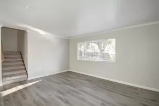 Photo #2: 20071516 Listing