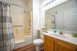 Photo #5: 20071587 Listing 