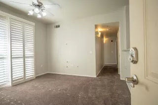 Photo #2: 20071764 Listing