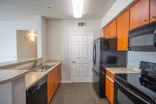 Photo #3: 20071764 Listing