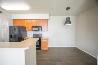 Photo #4: 20071764 Listing