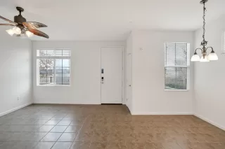 Photo #4: 20071875 Listing