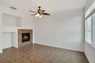 Photo #5: 20071875 Listing