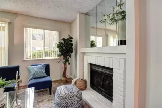 Photo #6: 20071987 Listing