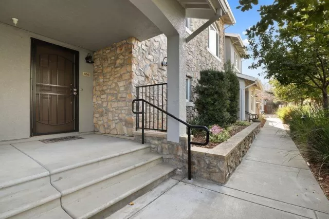 MLS: 20072164 Condo For Sale