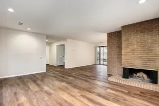 Photo #5: 20072181 Listing 