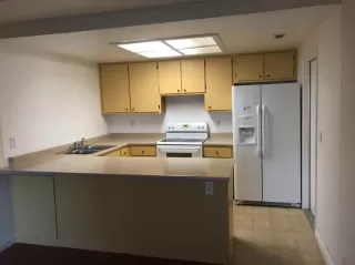 Photo #2: 20072337 Listing