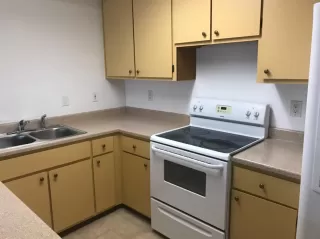 Photo #3: 20072337 Listing