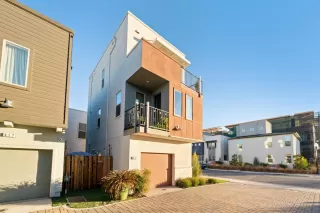 Photo #1: 20072366 Listing