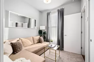 Photo #4: 20072366 Listing