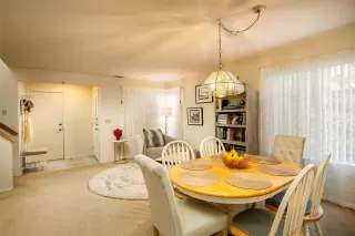 Photo #4: 20072529 Listing