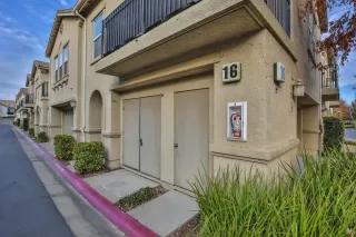 Photo #6: 20072558 Listing 