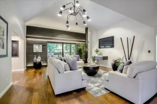 Photo #6: 20072563 Listing