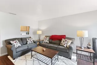 Photo #3: 20072638 Listing 