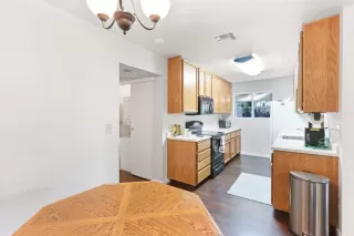 Photo #5: 20072638 Listing 