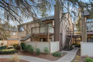 Photo #3: 20073157 Listing