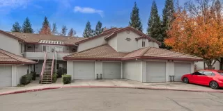 Photo #1: 20073228 Listing