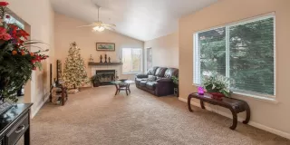 Photo #5: 20073228 Listing