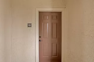 Photo #6: 20073236 Listing