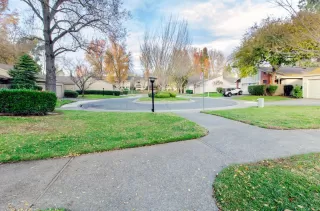 Photo #5: 20073330 Listing