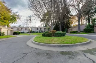 Photo #6: 20073330 Listing