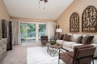 Photo #3: 20073369 Listing