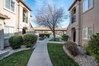 Photo #3: 20073506 Listing 