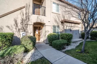 Photo #6: 20073506 Listing 