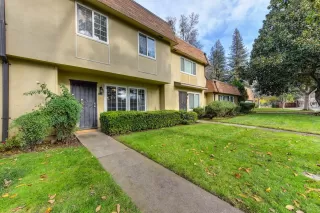 Photo #3: 20073512 Listing