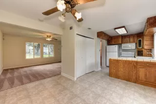 Photo #6: 20073512 Listing