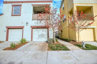 Photo #1: 20073672 Listing