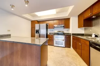 Photo #4: 20073805 Listing 