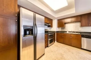 Photo #5: 20073805 Listing 