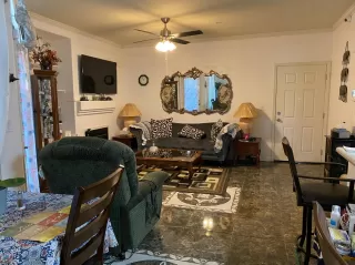 Photo #5: 20074103 Listing 