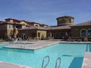 Photo #2: 20074280 Listing