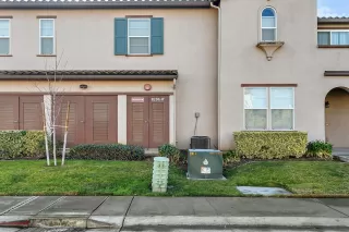 Photo #3: 20074320 Listing 