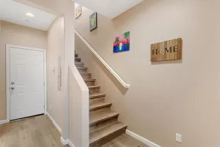 Photo #4: 20074320 Listing 