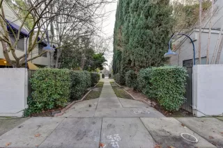 Photo #2: 20074465 Listing 