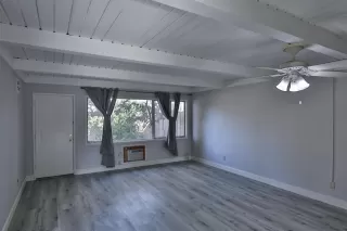 Photo #2: 20074551 Listing